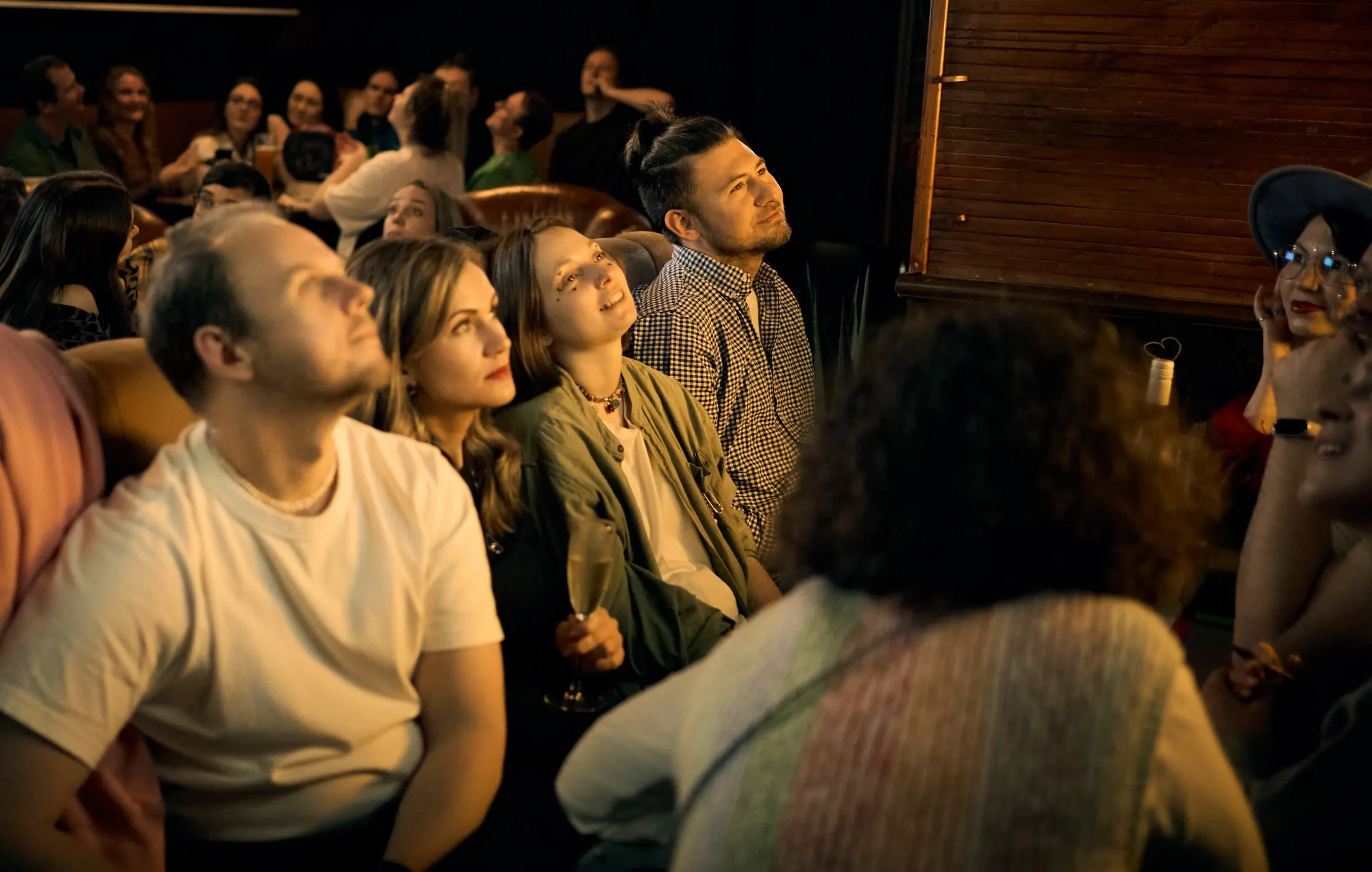 Wild Rover Barcelona – full bar crowd watching live football on HD screens